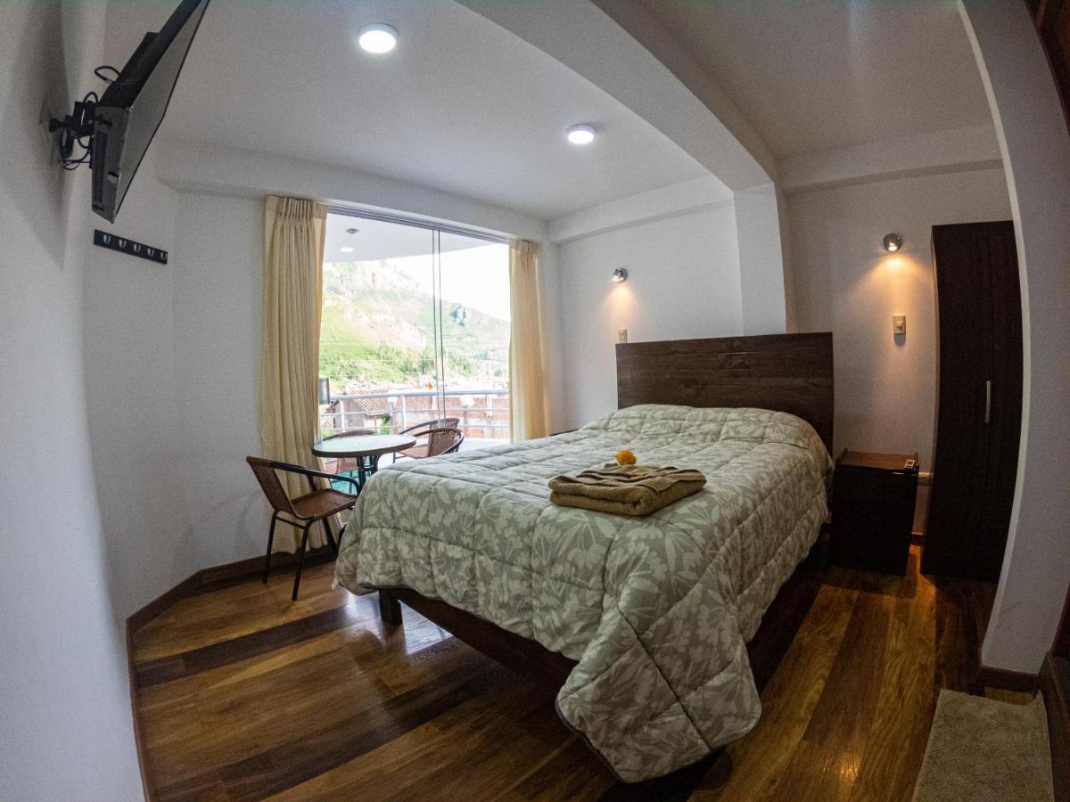 Hotel Los Laureles Calca Eksteriør bilde