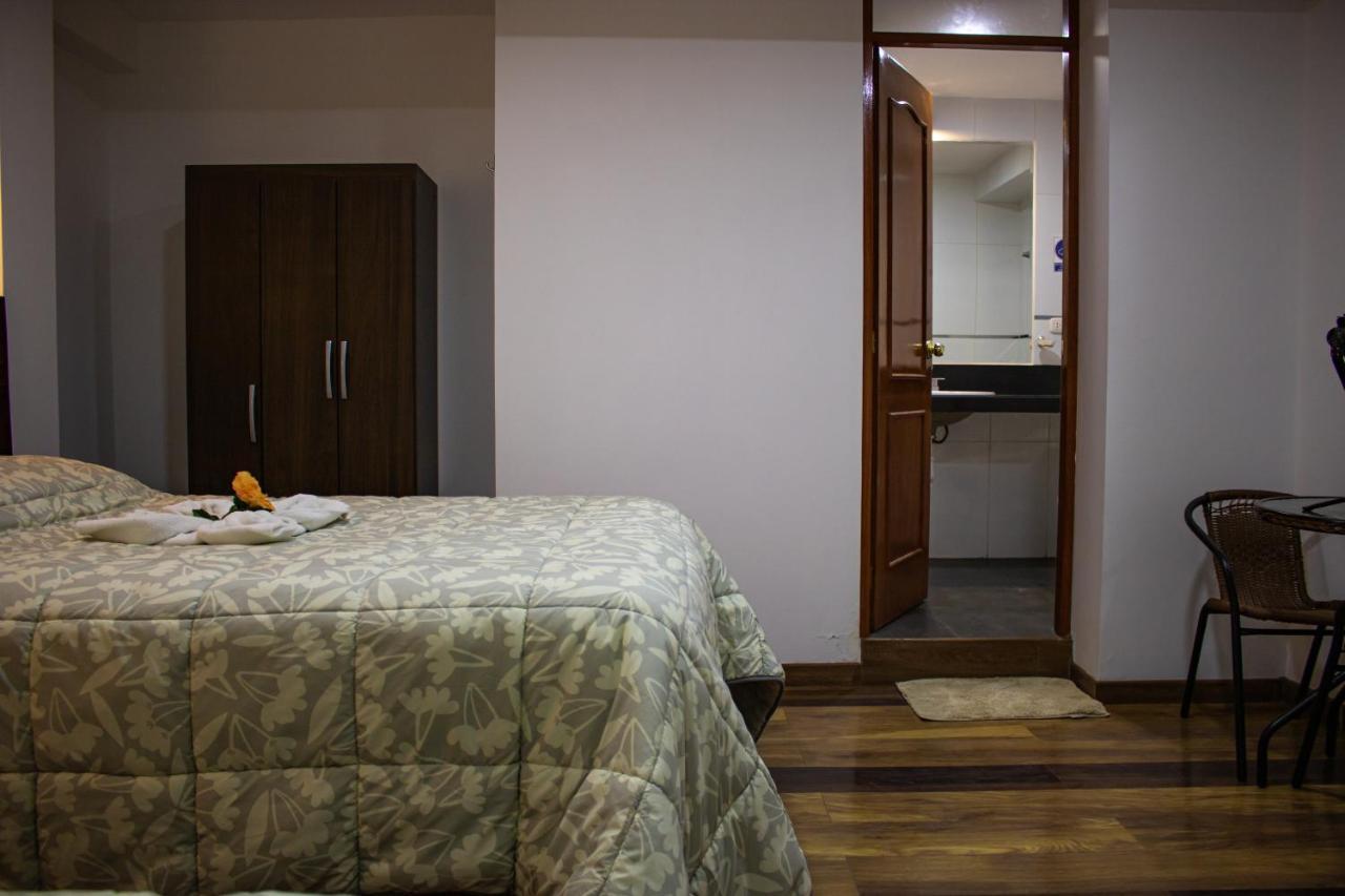 Hotel Los Laureles Calca Eksteriør bilde