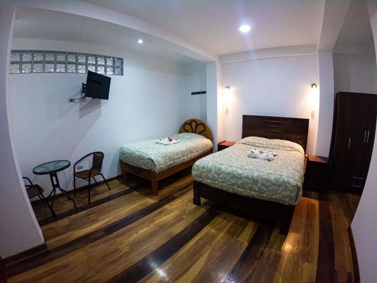 Hotel Los Laureles Calca Eksteriør bilde